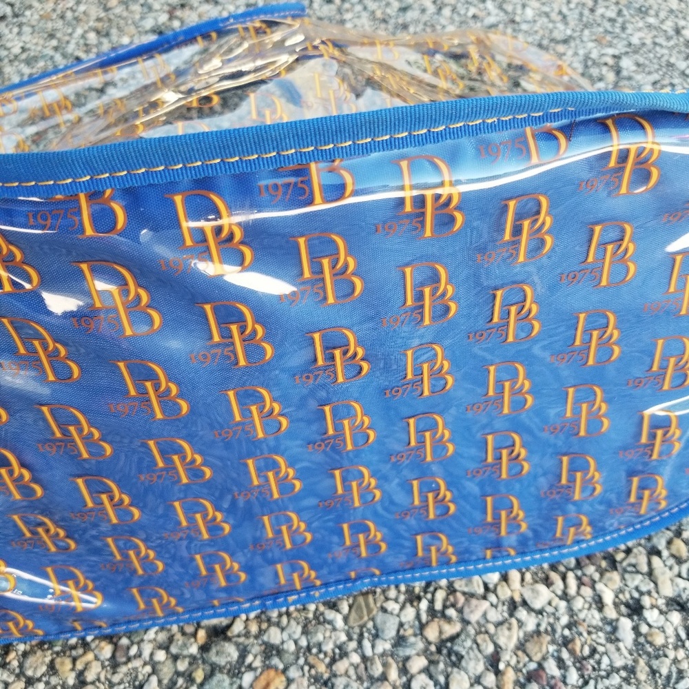 Dooney & Bourke Clear Tote Bag - Picture 4 of 7